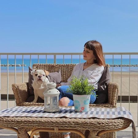 Nautic Beach Hotel Ріміні Екстер'єр фото