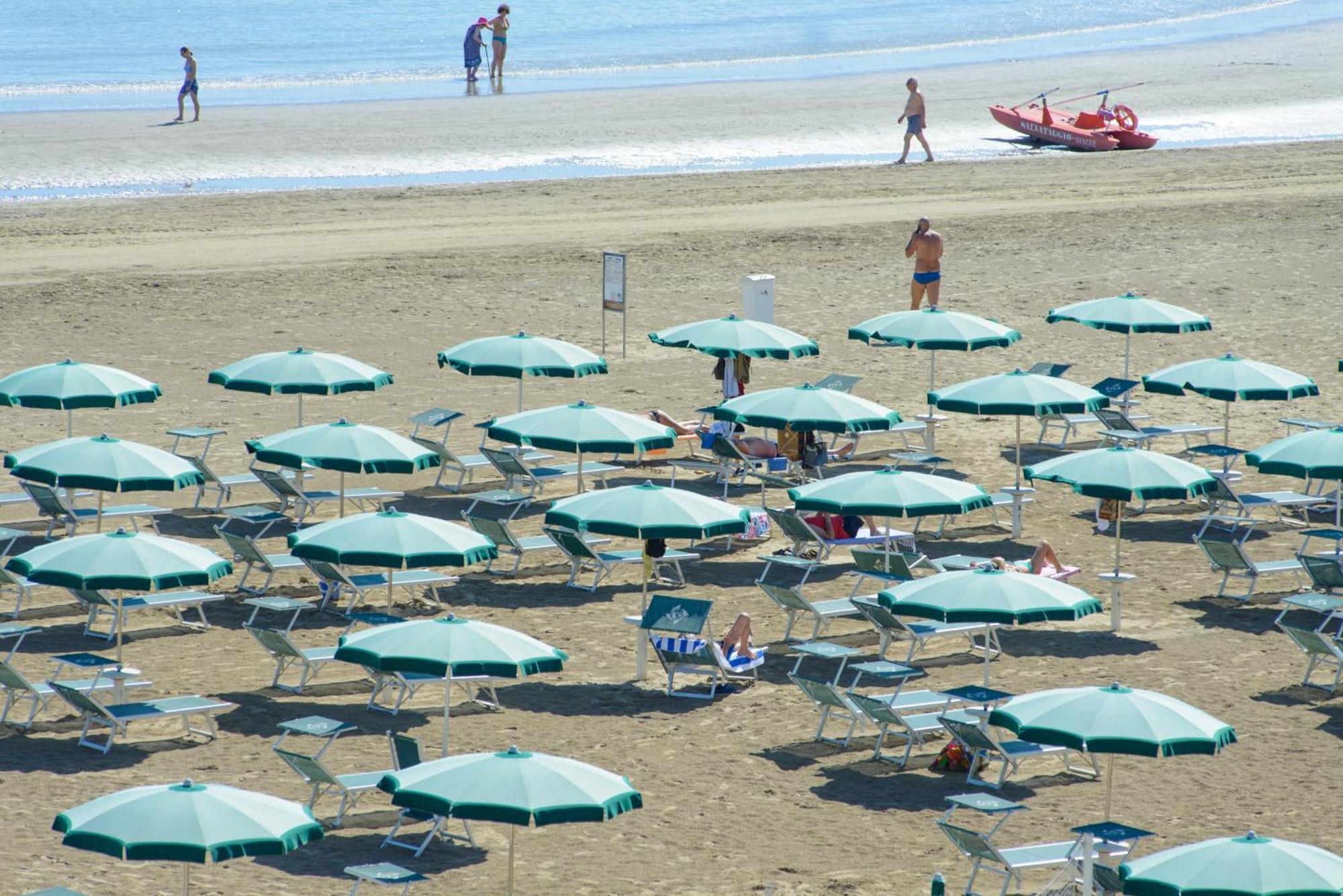 Nautic Beach Hotel Ріміні Екстер'єр фото