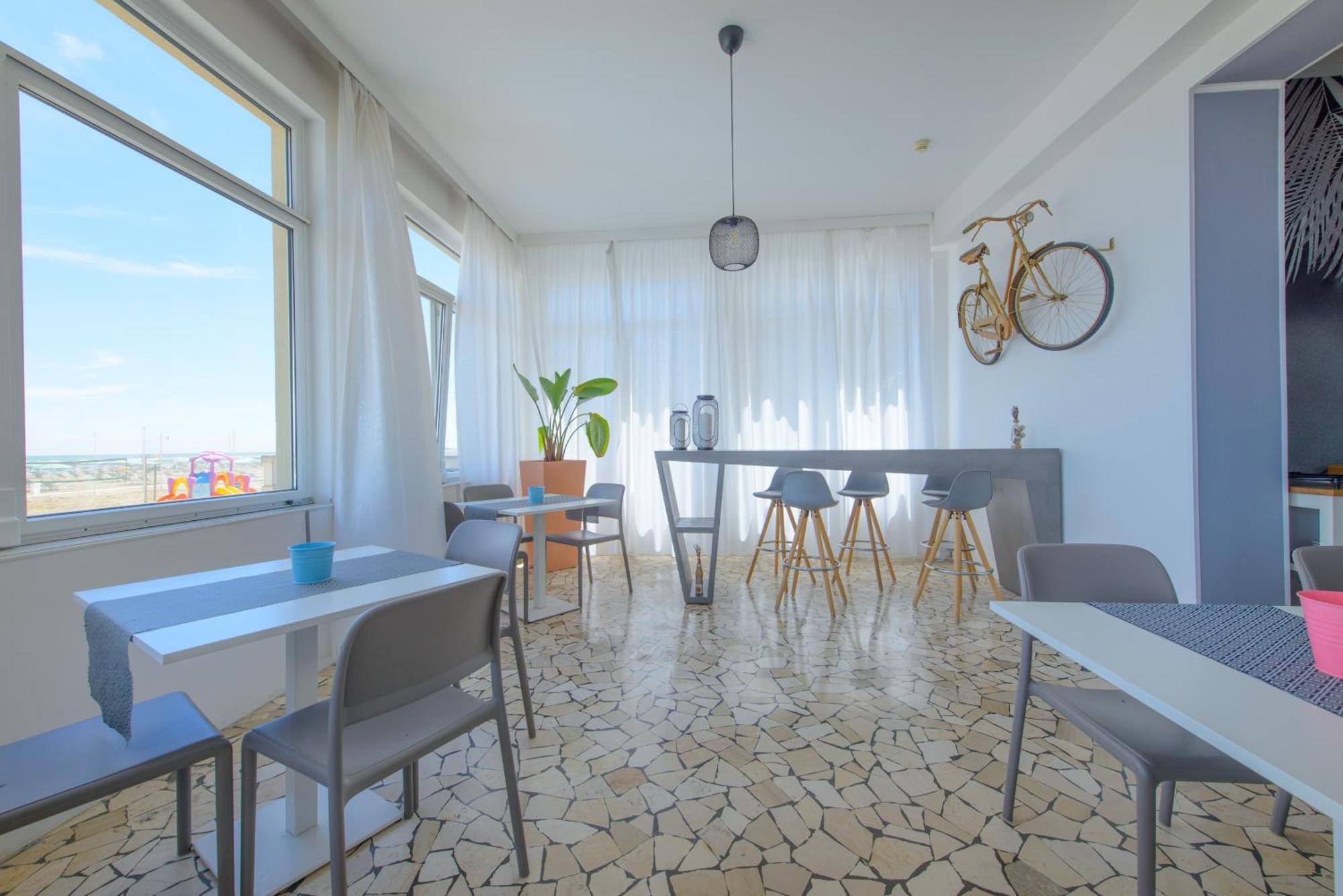 Nautic Beach Hotel Ріміні Екстер'єр фото